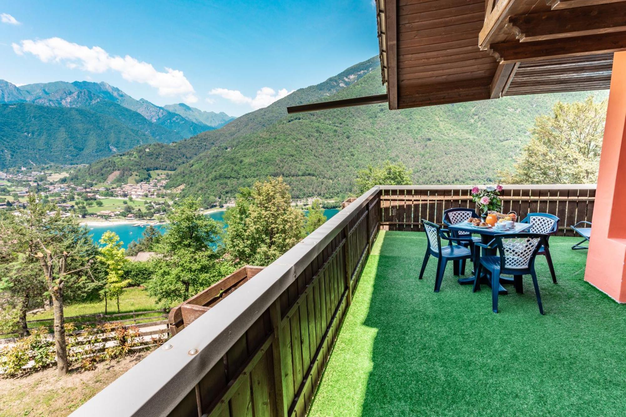 Le Terrazze Sul Lago - Ledro House Pieve Di Ledro Δωμάτιο φωτογραφία